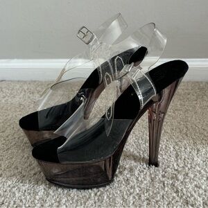 PLEASER SIZE 8 PLATFORM HEELS IN CLEAR/BLACK